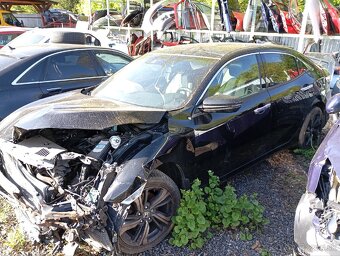 Honda civic x (fc,fk) 1.5vtec rozpredám - 3