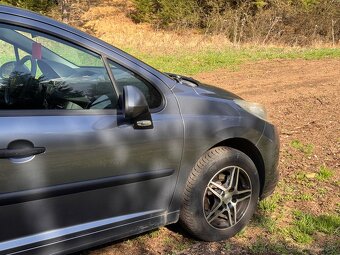 Peugeot 207 - 3