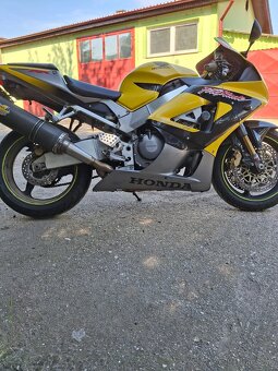 Honda CBR 929 RR - 3
