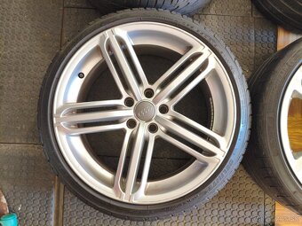 R19 235/35 Audi - 3