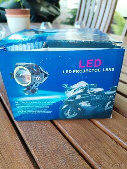 Prídavné led svetlá na motorku - 3