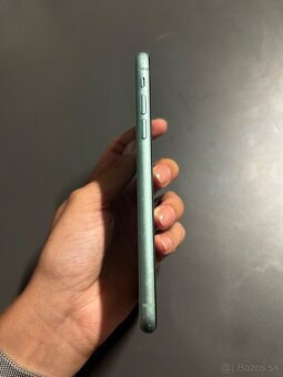 Predám iPhone 11 Lime Green – na súčiastky - 3