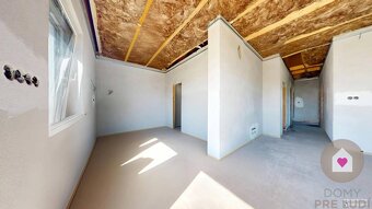 Krásny 4 izbový RD bungalov 92,26 m2 na pozemku 531 m2, Sene - 3