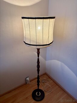 Retro lampa drevená - 3