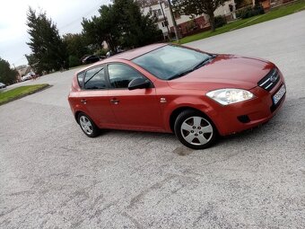 Kia ceed 1.4 benzin77kw - 3