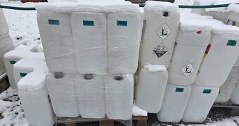 Predam plastove kanistre 25L - 3