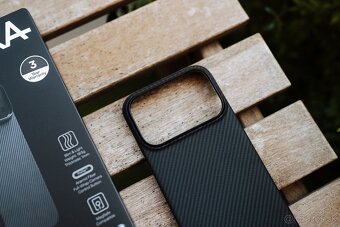 Pitaka Ultra Slim Case Black Grey iPhone 17 Pro - 3