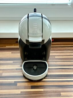 Kavovar Dolce Gusto + stojan na kapsule - 3