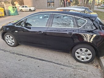 Opel astra J 2010 benzin+lpg automat - 3