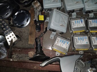 Rozpredam civic 2009 1,8vtec - 3