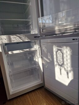 Chladnička s mrazničkou PHILCO PC 173 ENW - 3