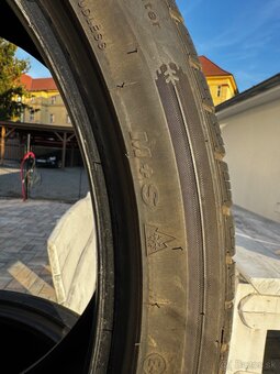 Zimné pneumatiky 285/35 R22 106V - 3