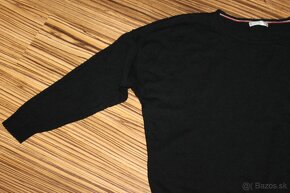 Dámsky vlnený sveter Tommy Hilfiger v. M - 3