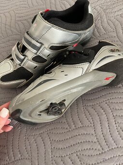 Tretry Specialized velkost 38 - 3