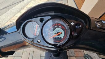 Piaggio new typhoon 125 - 3