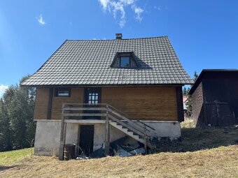 Znížená cena chaty v Oravskej Lesnej 2300 m2 - 3