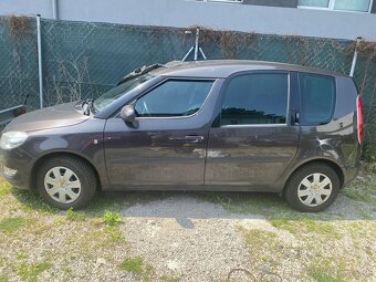 Skoda roomster predam v celku na diely cena dohoda - 3