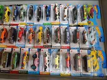 Hot wheels 2 - 3