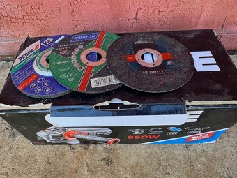 Predám uhlovú brúsku - 3