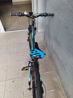 Predám detský bicykel 24kola Kellys čierno modry - 3