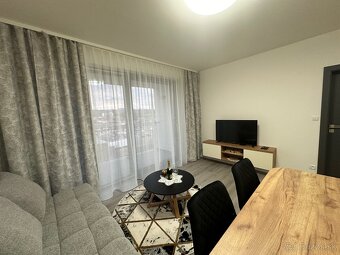 PRENÁJOM - 2-izbový byt v centre Lipt.Mikuláša - 3