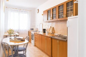 Znížená cena Na predaj penzión Gita v obci Podhájska... - 3