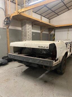 Darujem za odvoz bmw e30 - 3