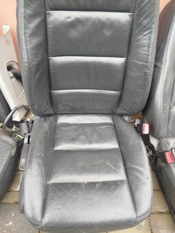 Predám sedačky Audi A4 B7 combi - 3