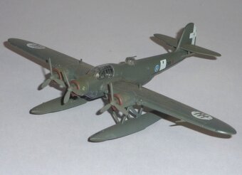 Predám kovové modely lietadiel od Amercom - 3