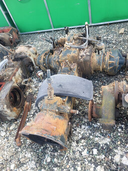 ponúkam obal prevodovky zetor - 3