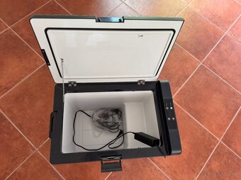 kompresorová chladnička mrazák Compass - 3