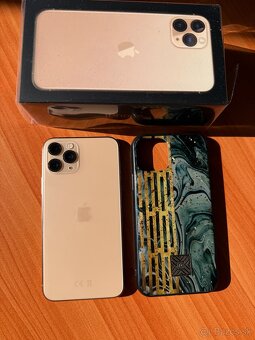 Predám iPhone 11 pro 256 GB v original krabici - 3