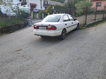 Darujem Mazdu 323 - 3