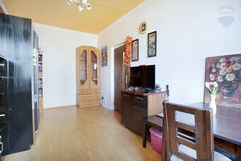 Predaj 1 izbového bytu, Nobelova ulica - 3