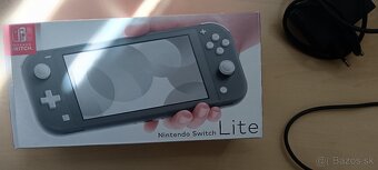 Nintendo switch lite - 3