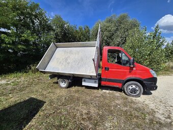 Prenajom pozicovna trojstranny sklapac valnik Iveco Daily - 3