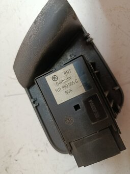 ovladanie spatnych zrkadiel octavia 1u1959565c 15€ - 3