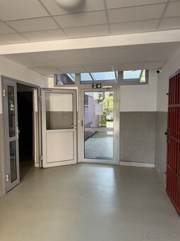 Exkluzívne na predaj 3 izbový byt Furdeková - 3