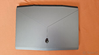 Alienware m15 - 3