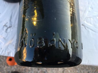 Staré pivové flaše s nápisom - 3