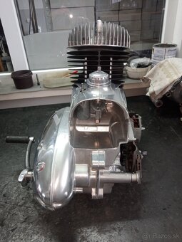 Motor Jawa 590 - 3