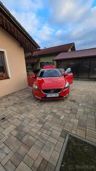 Volvo V40 1.6 Turbo benzín - 3