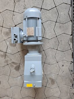 Predám rôzne prevodovky s el.motorom - 3