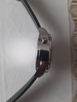 Digitálne hodinky - 3