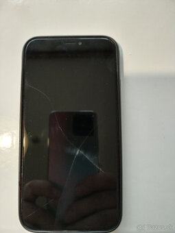 Apple iPhone XR 64GB - 3