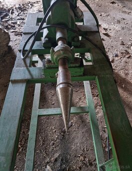 Predám štiepačku na drevo - 3