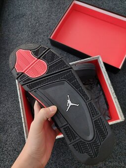 Jordan 4 - 3