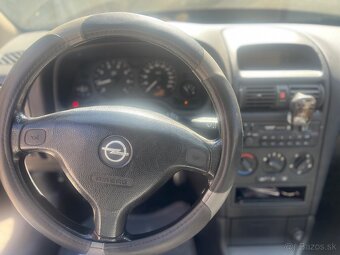 Opel Astra - 3