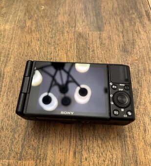 Sony ZV-1 - 3
