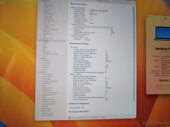 MacBook Pro 15" (2017) TOP STAV - 3